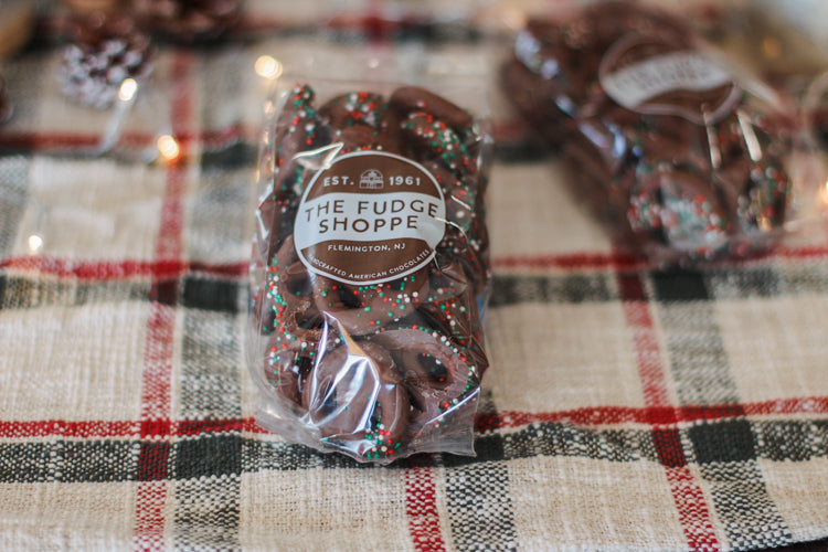 Holiday Sprinkle Pretzels