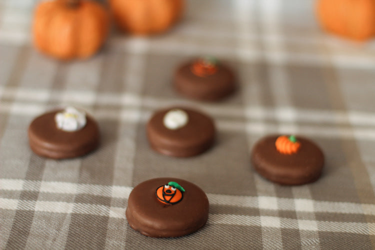 Halloween Chocolate Covered Oreo