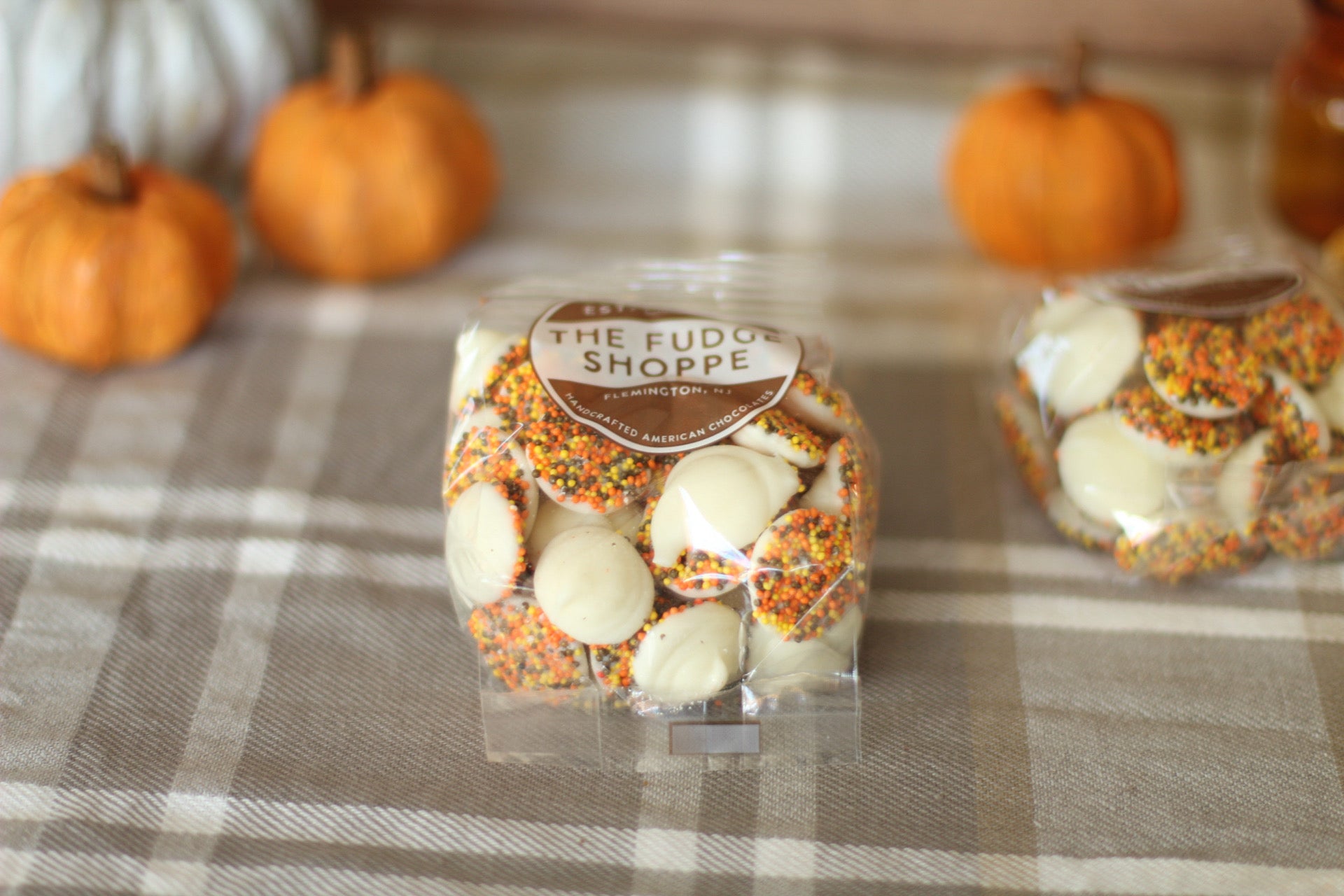 Fall White Non Pareils