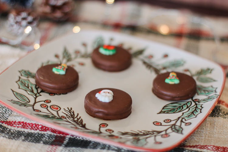 Chocolate Covered Christmas Oreo