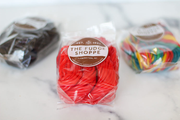 shoestring licorice