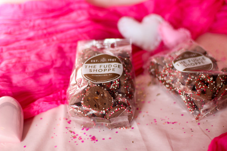 valentines day sprinkle pretzels